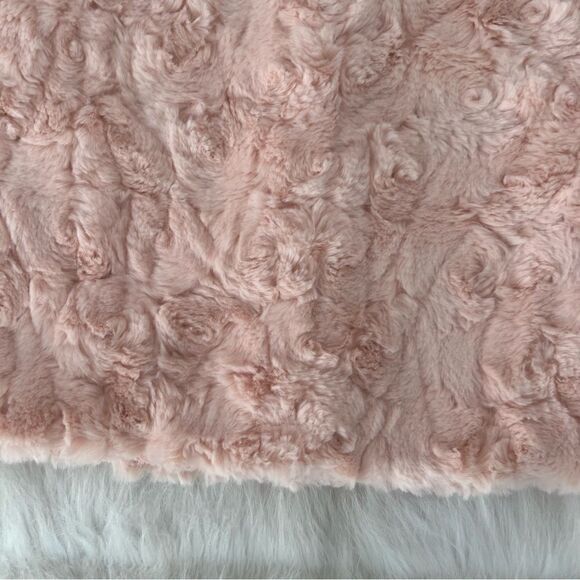 Mayoral NWT Pink Faux Fur Sleeveless Vest (6) - Picture 8 of 9